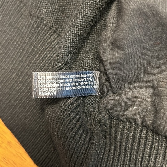 Women’s black Limited cardigan size small. - Picture 7 of 8